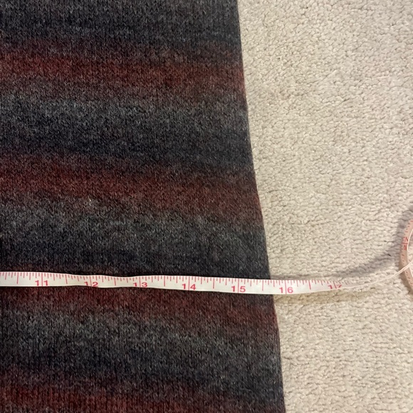 Like new! Smart Set Sweater dress, XS size. Worn once. Wool blend. - Picture 8 of 13